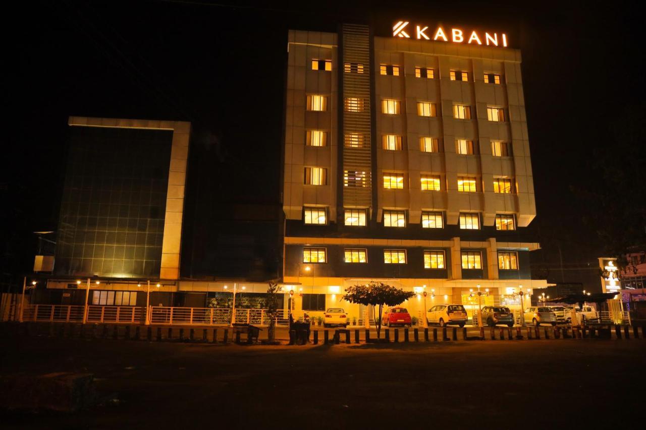 Hotel Kabani International Muvattupuzha Kültér fotó